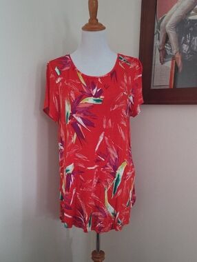 Apt. 9 Red Tropical Print Short Sleeve Women's Top